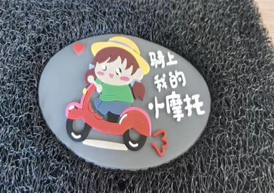 矽利康商標(biāo)壓花機(jī)_滴塑商標(biāo)高頻壓花機(jī)